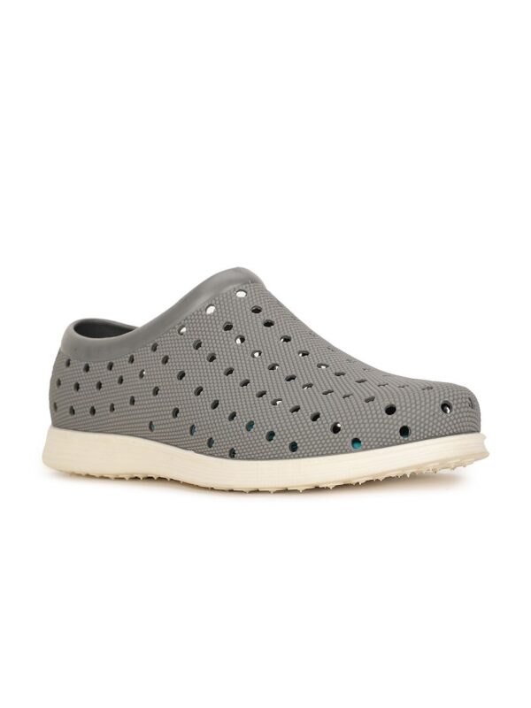 Bata Men Round Toe Slip-On Sneakers